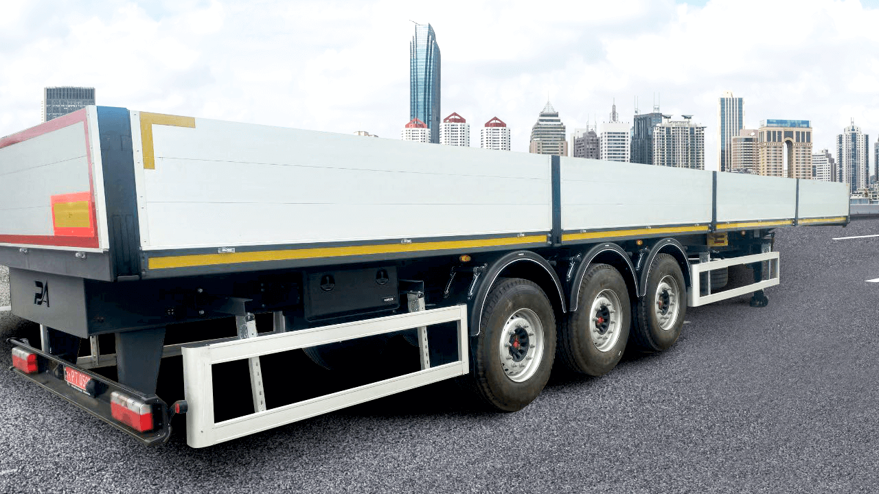 VERSAND VON ZWEI BORD-SEMITRAILERN MIT EINER NUTZLAST VON 30 TONNEN FÜR DAS UNTERNEHMEN PJSC „UKRNAFTA“